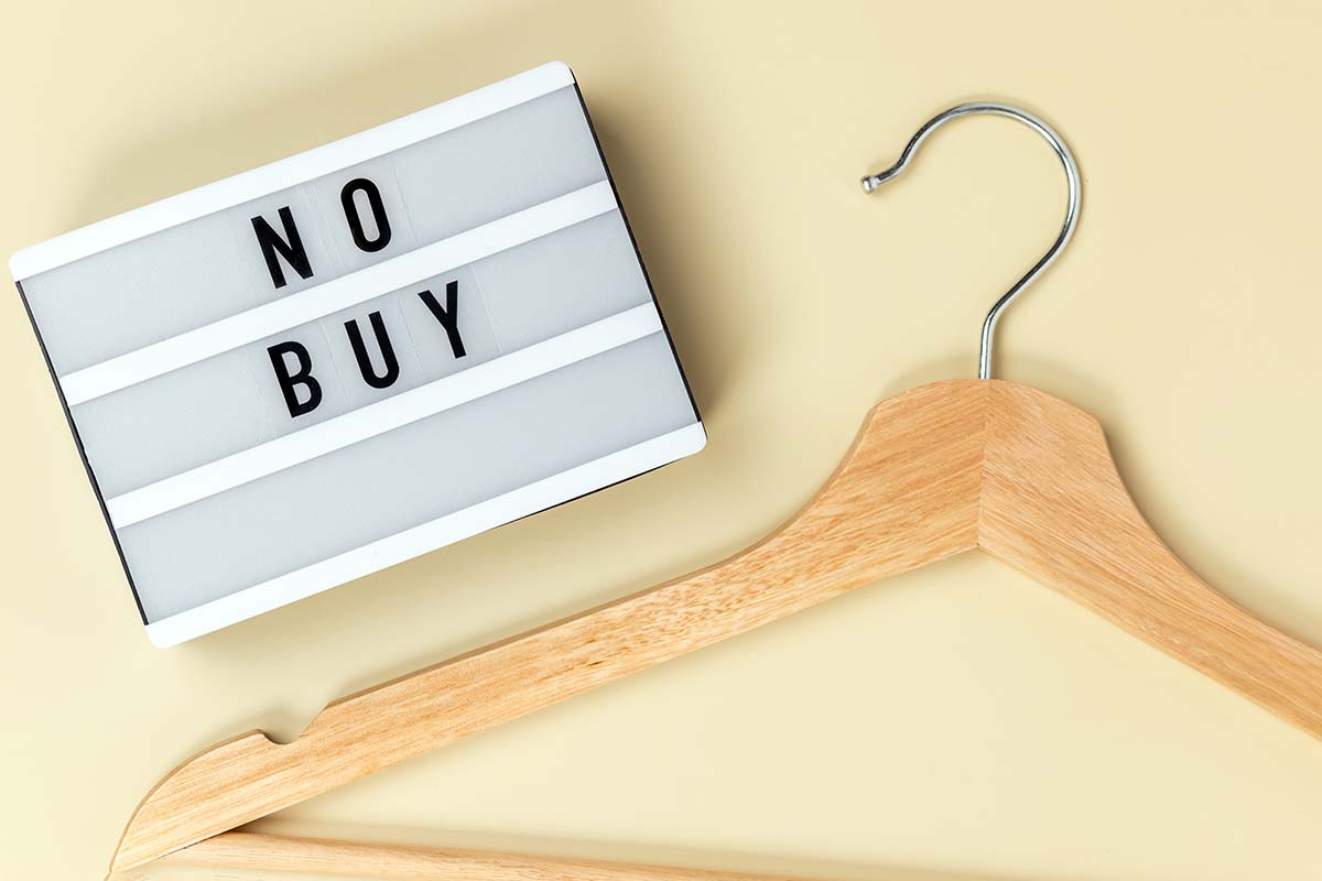 Low Buy Challenge: come funziona la sfida per comprare meno