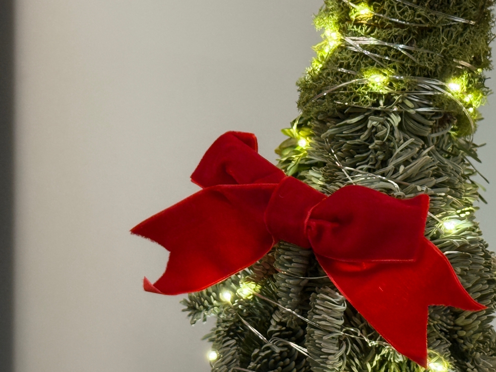Addobbi con fiocchi di velluto: come realizzarli in casa