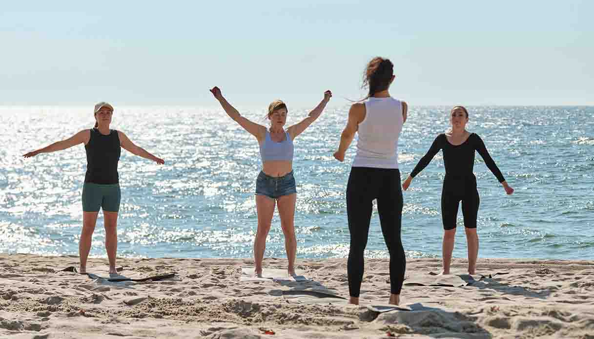 Allenarsi in spiaggia: benefici e accorgimenti per farlo in sicurezza
