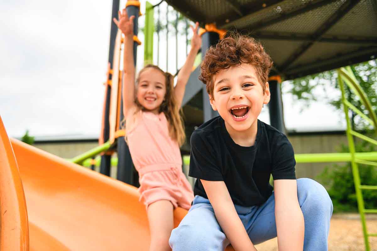 30 attività estive gratuite da fare con bambini, amici o in coppia