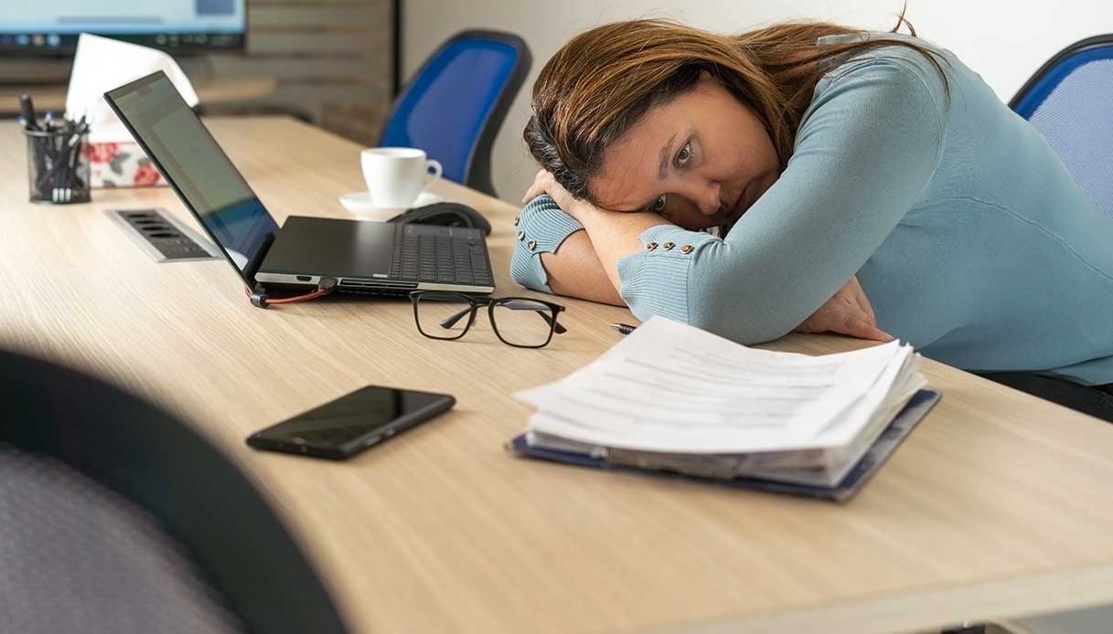 Perché non si parla mai abbastanza del burnout lavorativo nelle donne