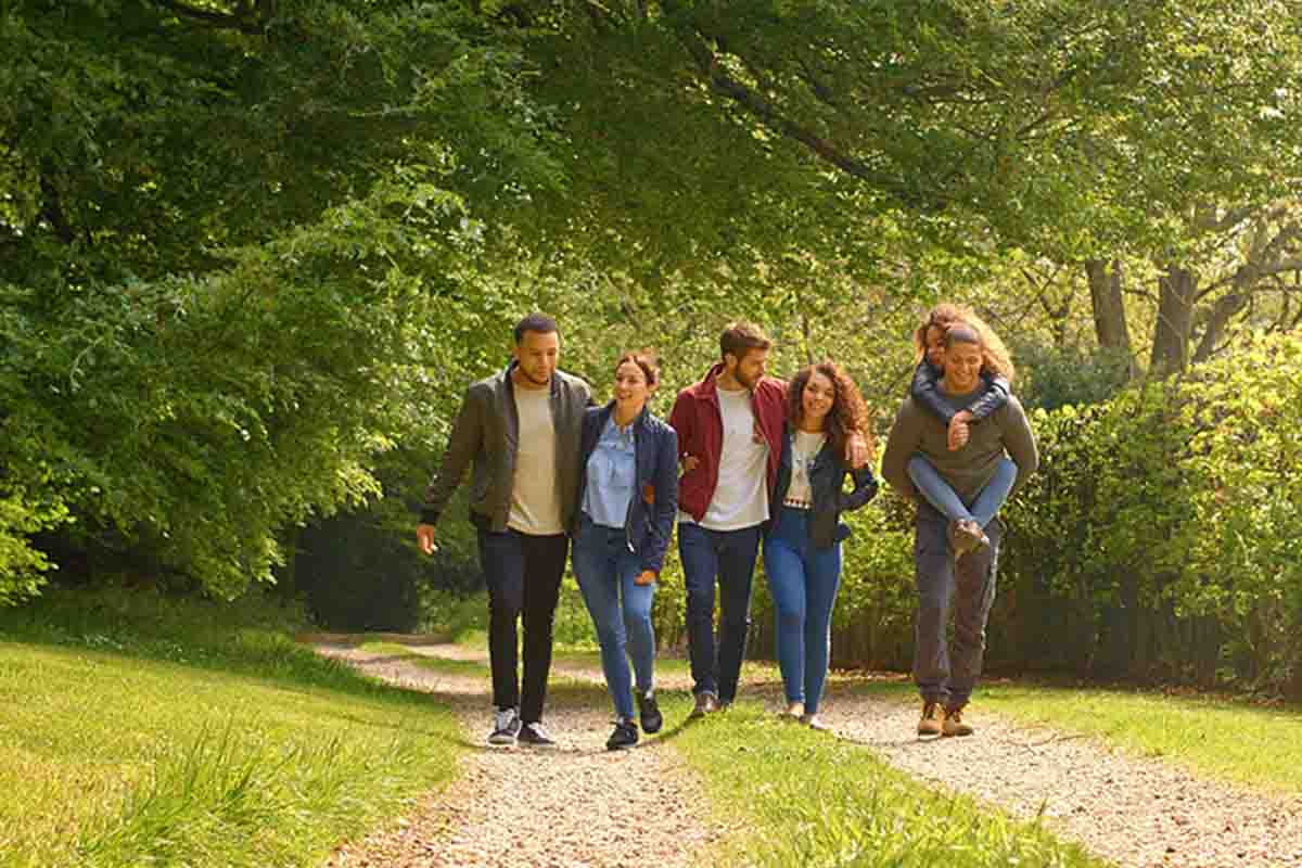 Come organizzare una camminata di Pasquetta unendo benessere e tradizione