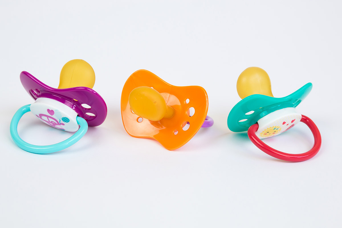 Ciuccio usato dai giovani come anti stress: i rischi