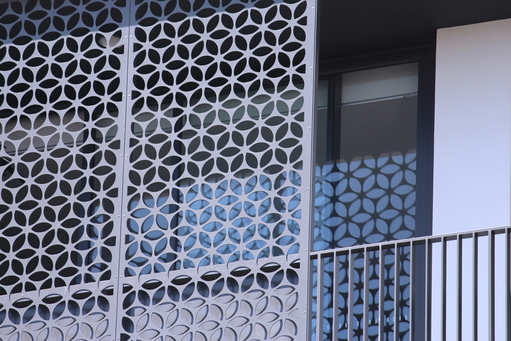 Come schermare il balcone dai vicini: 7 idee