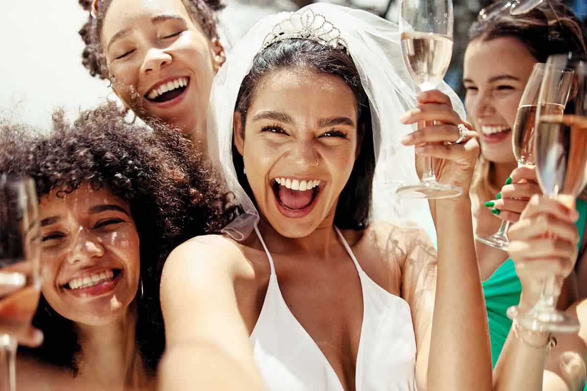 Come sopravvivere a un matrimonio con 40 gradi: consigli per invitati