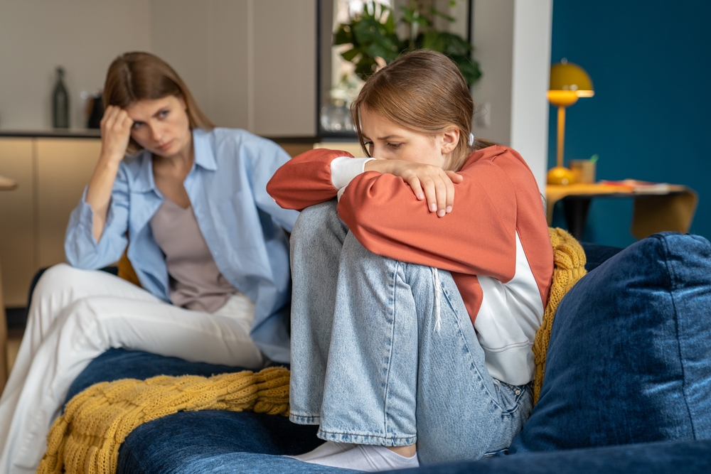 5 consigli per genitori ai quali non piace il partner del figlio adolescente