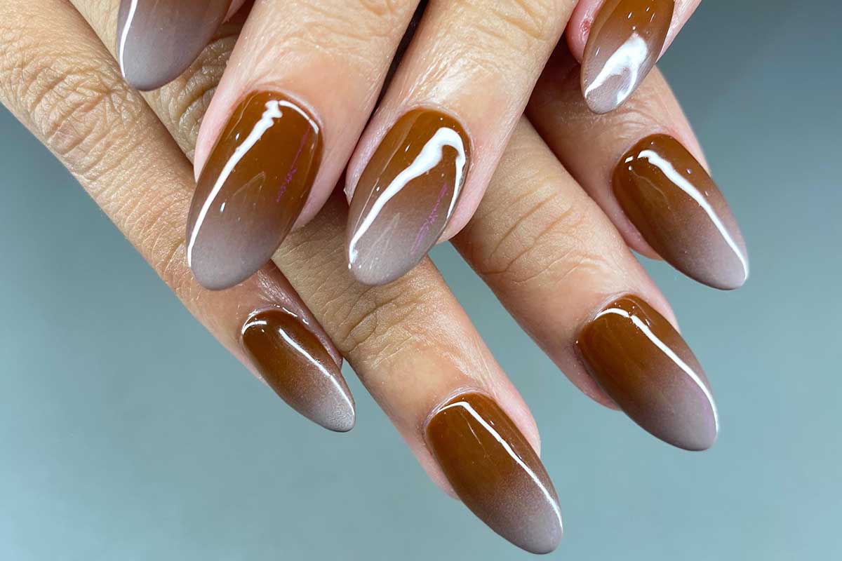 Diet Coke Nails: il nuovo trend per la manicure della primavera 2026