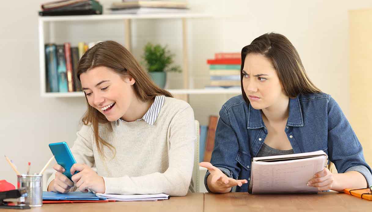 10 strategie che funzionano per evitare distrazioni durante lo studio