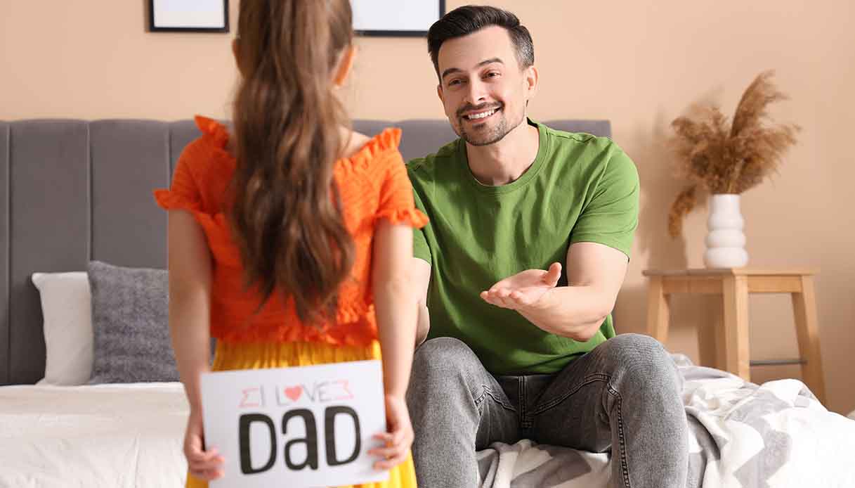 Frasi per la festa del papà: citazioni e dediche dolci