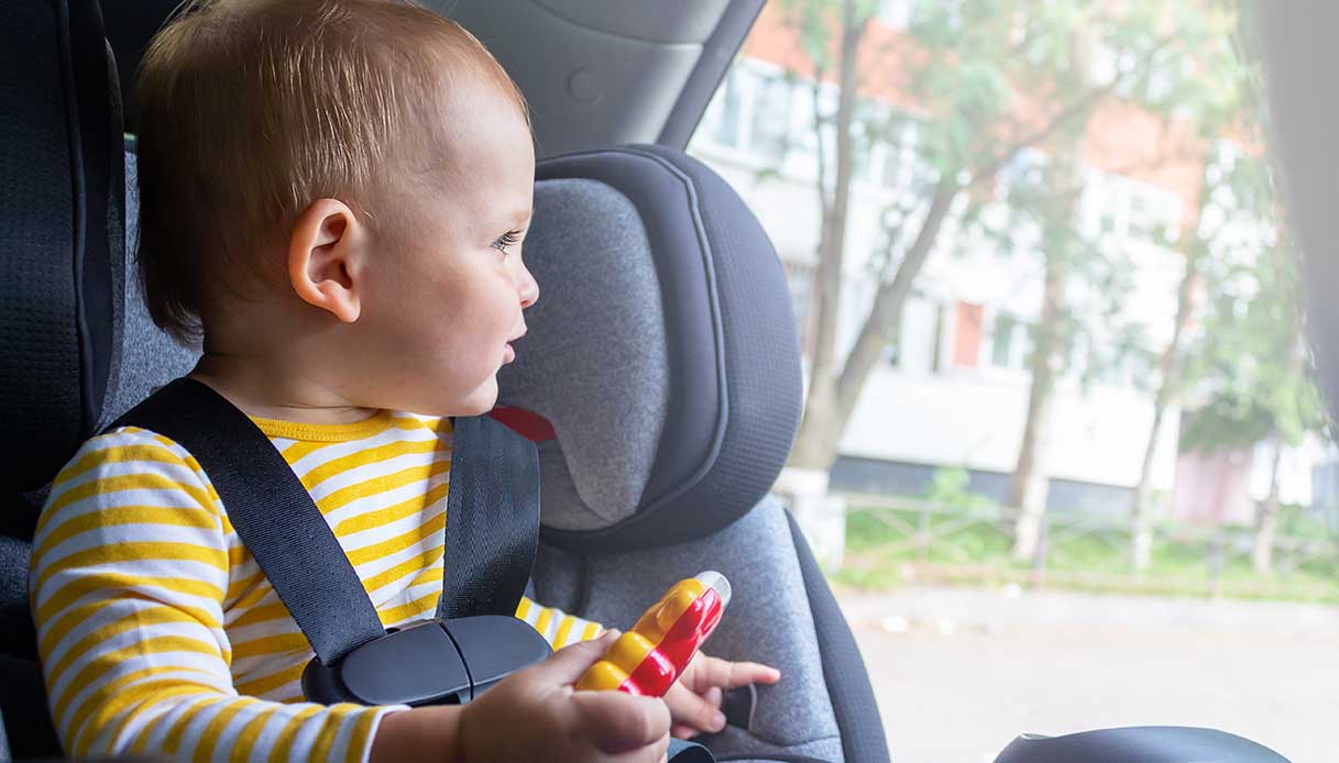 Giochi e attività da fare in auto con i bambini nei viaggi lunghi
