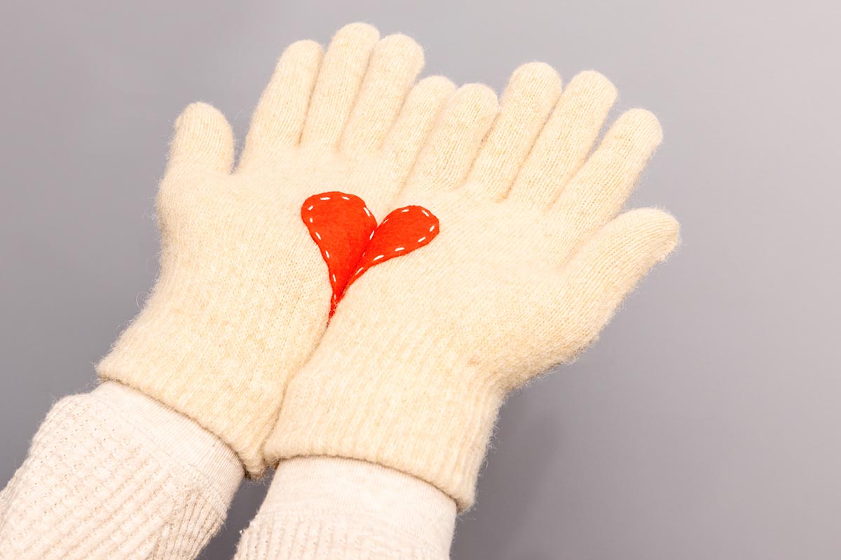 Come lavare i guanti di lana senza rovinarli