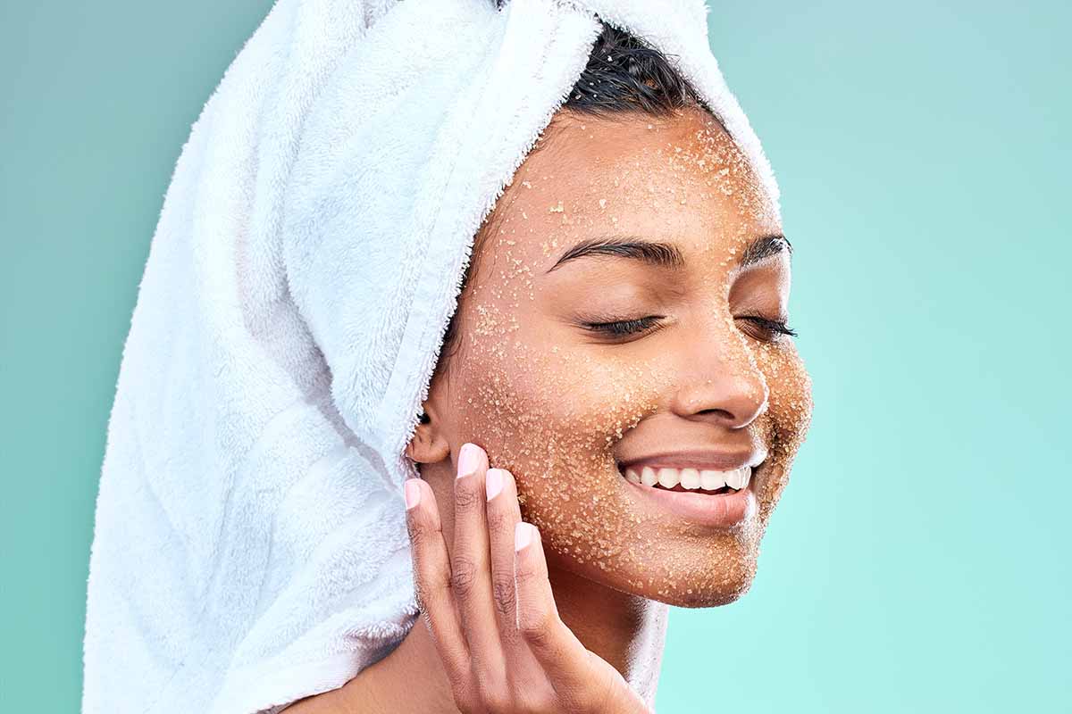 Gli ingredienti che più amiamo per uno scrub corpo fatto in casa