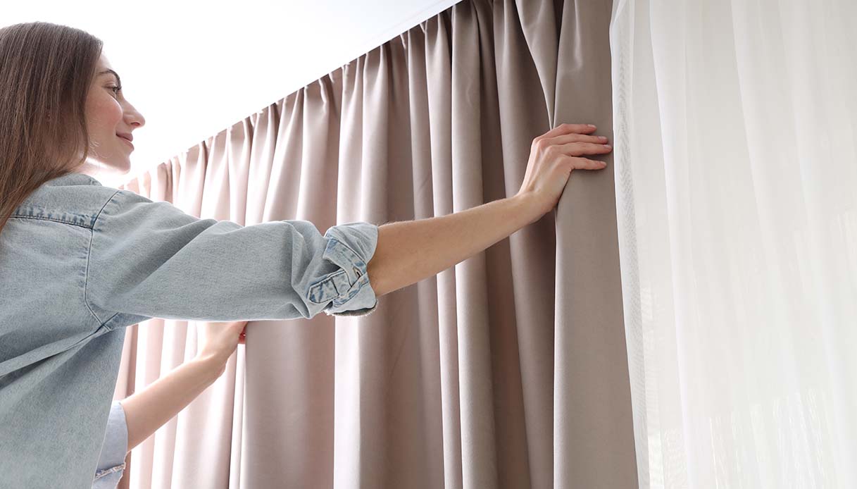 Perché bisogna assolutamente pulire le tende in primavera