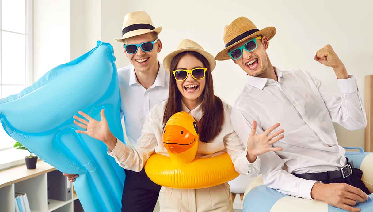 Lavorare a luglio: come mantenere la concentrazione quando tutti sono già in modalità vacanza