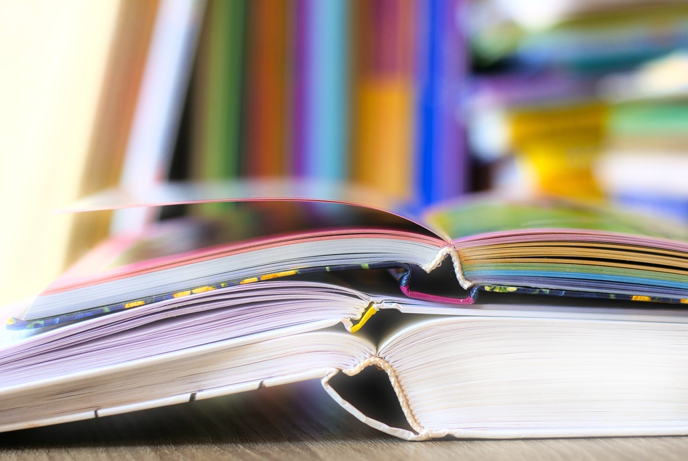 I libri per ragazzi sono per tutti: perché dovreste smettere di snobbarli