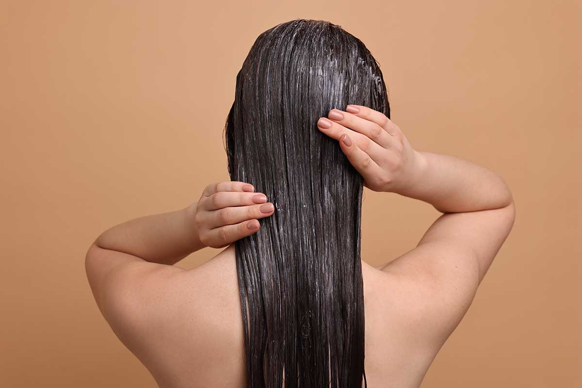 Maschere per capelli stressati dal sole estivo