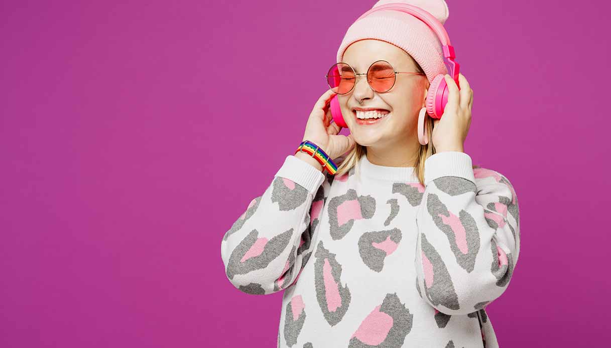 Perché seguire i podcast sull'amore fa veramente bene alla coppia