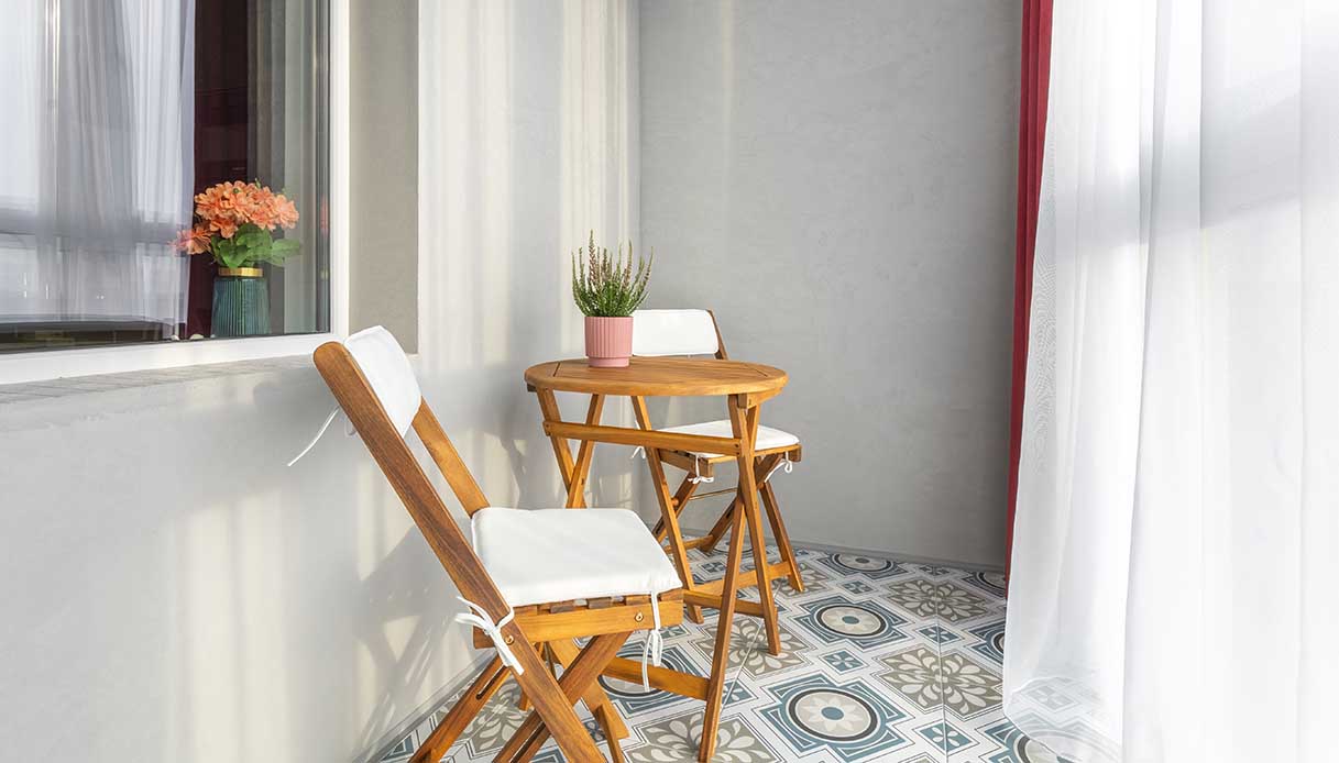 Come pulire balcone e terrazzo dopo l’inverno