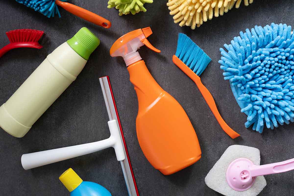 I 6 piccoli trucchi che abbiamo imparato per rendere le pulizie meno pesanti