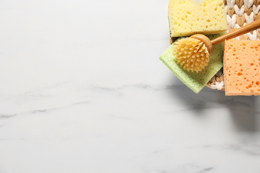 Come pulire le principali superfici di casa nel modo corretto