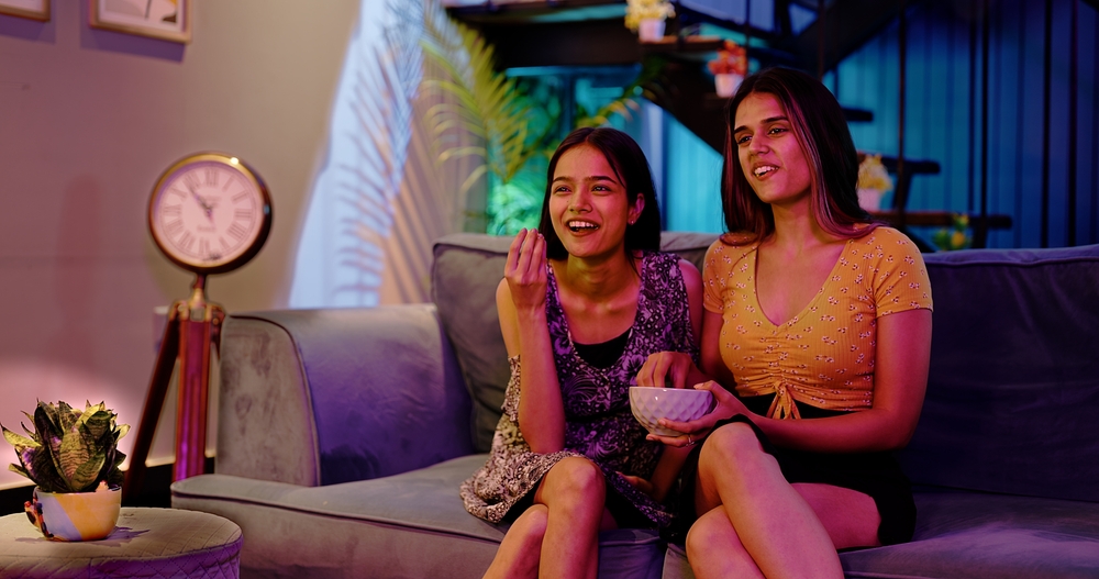 6 serie tv che sanno di mare, primi amori e summer vibes