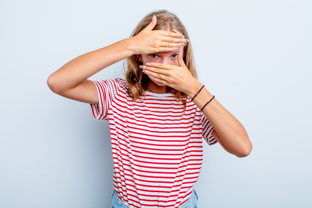 Che cos’è il face rating e perché è un pericolo per gli adolescenti