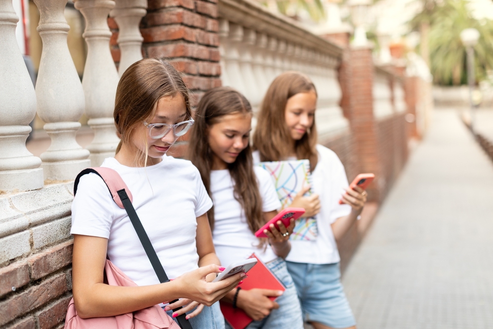 Come  curare e superare la dipendenza da social media