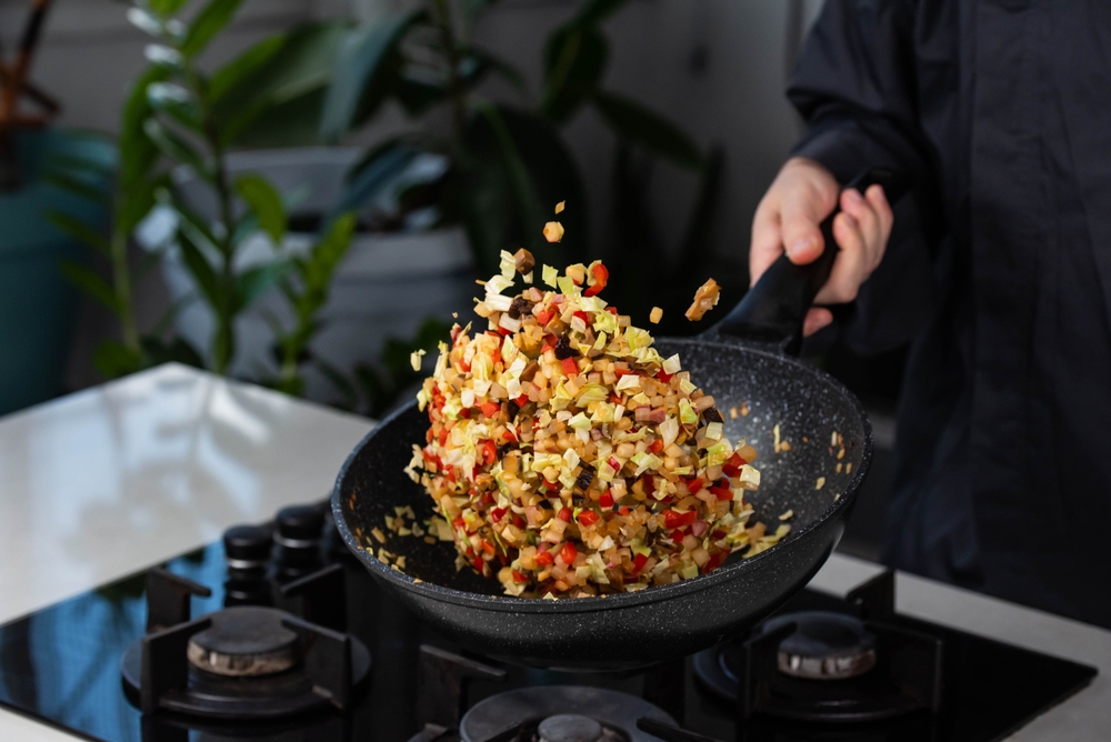 Saltare il cibo in padella è salutare?