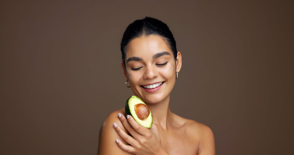 Gli alimenti che riducono la pigmentazione cutanea e la melanina