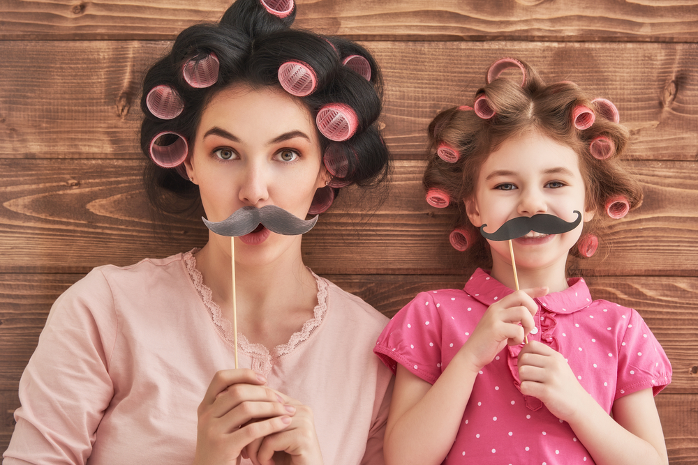 Festa della mamma 2025: 9 frasi divertenti