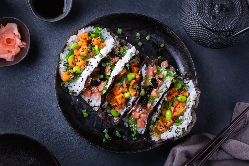 Come preparare il sushi taco in casa