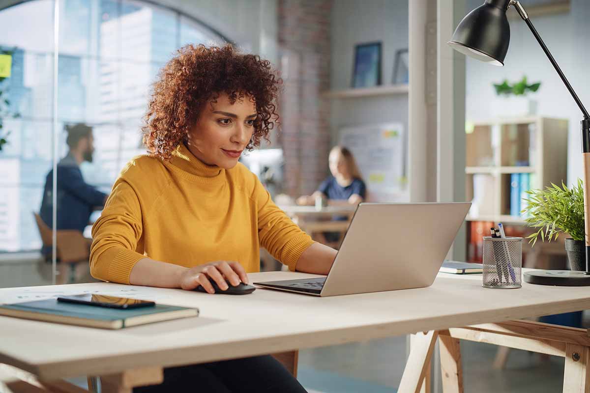 Troppe email al rientro: come affrontare l'arretrato senza panico