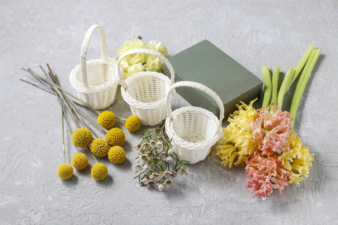 festa-mamma-2025-lavoretti-centrotavola-fiori-freschi.jpg