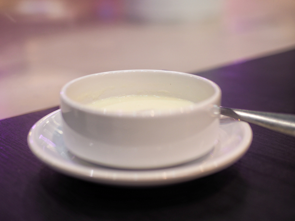 Come si prepara il Ginger Milk Pudding: la ricetta (magica) che spopola