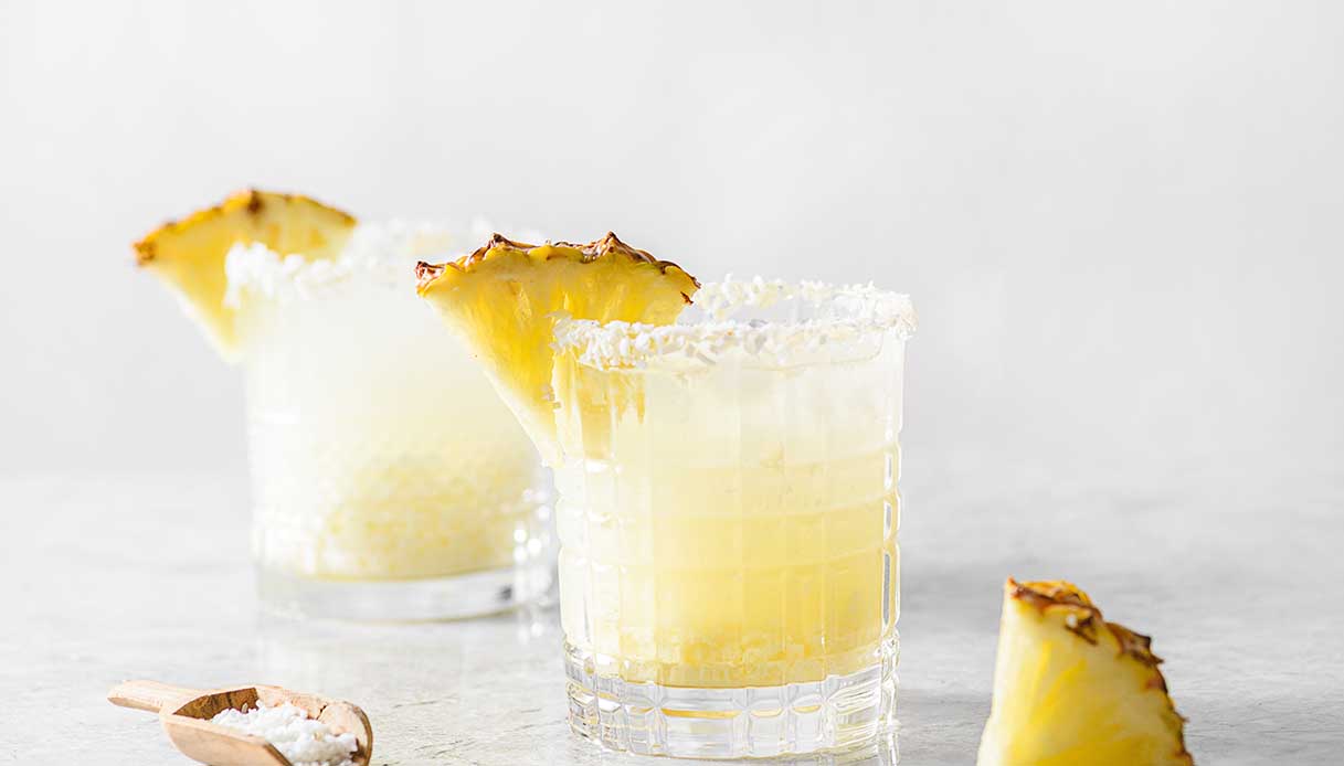Cos'è la Piña Colada e come si prepara: la nostra ricetta