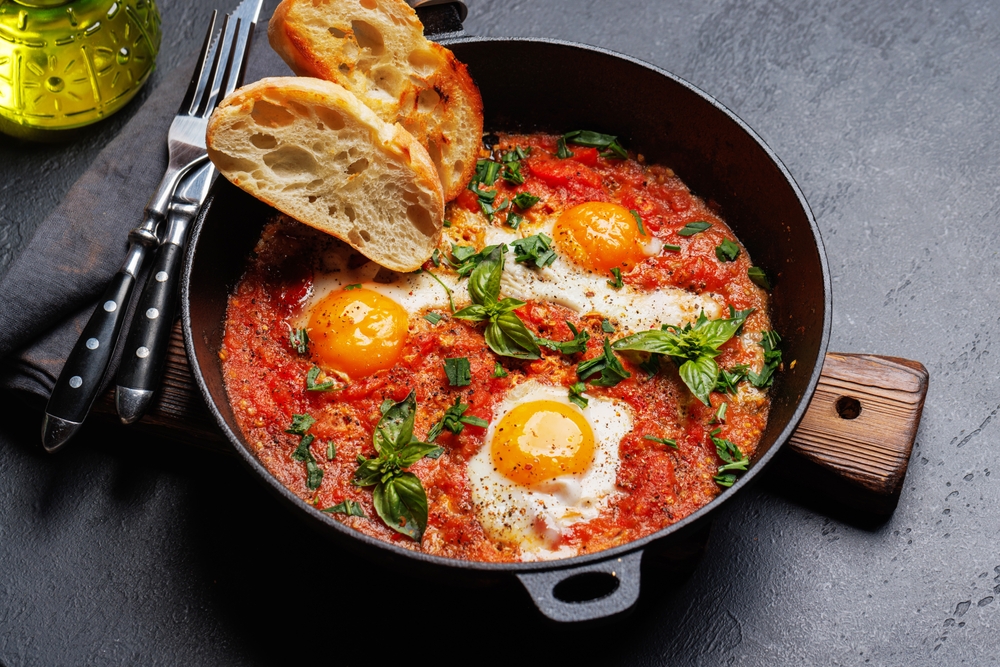 La ricetta dello Shakshuka: il piatto unico speziato che conquista al primo assaggio