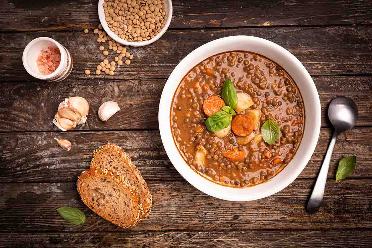 La ricetta della zuppa di lenticchie ottima anche per Capodanno