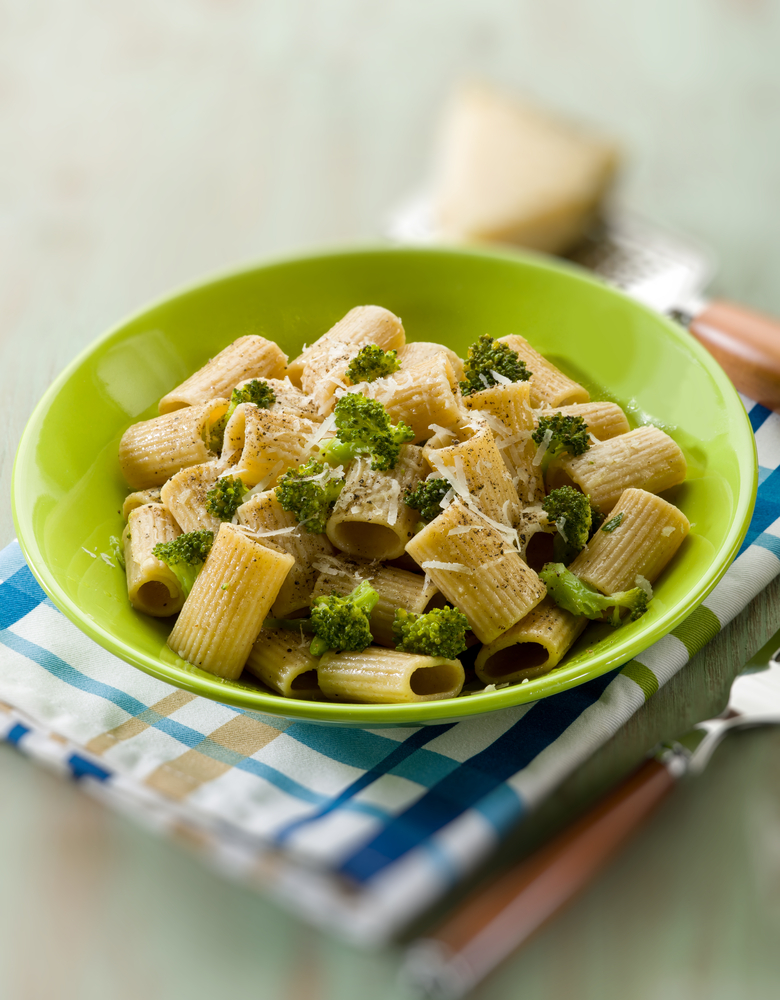 Mezze maniche con broccoletti di Natale