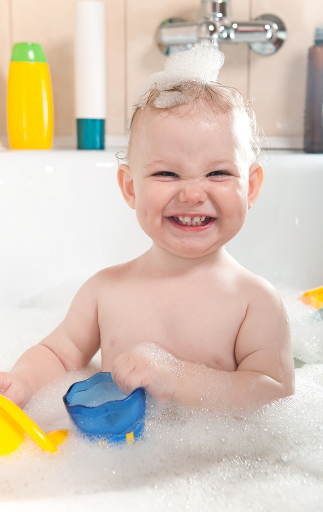 Bimbi e lo shampoo