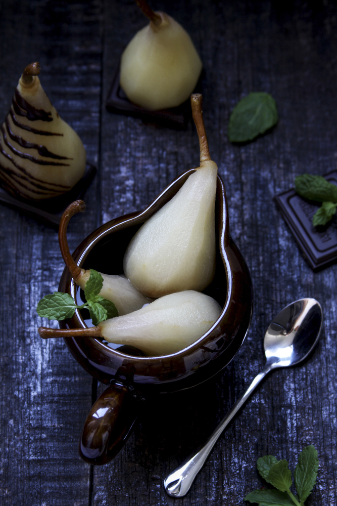 Pere in salsa di cioccolato