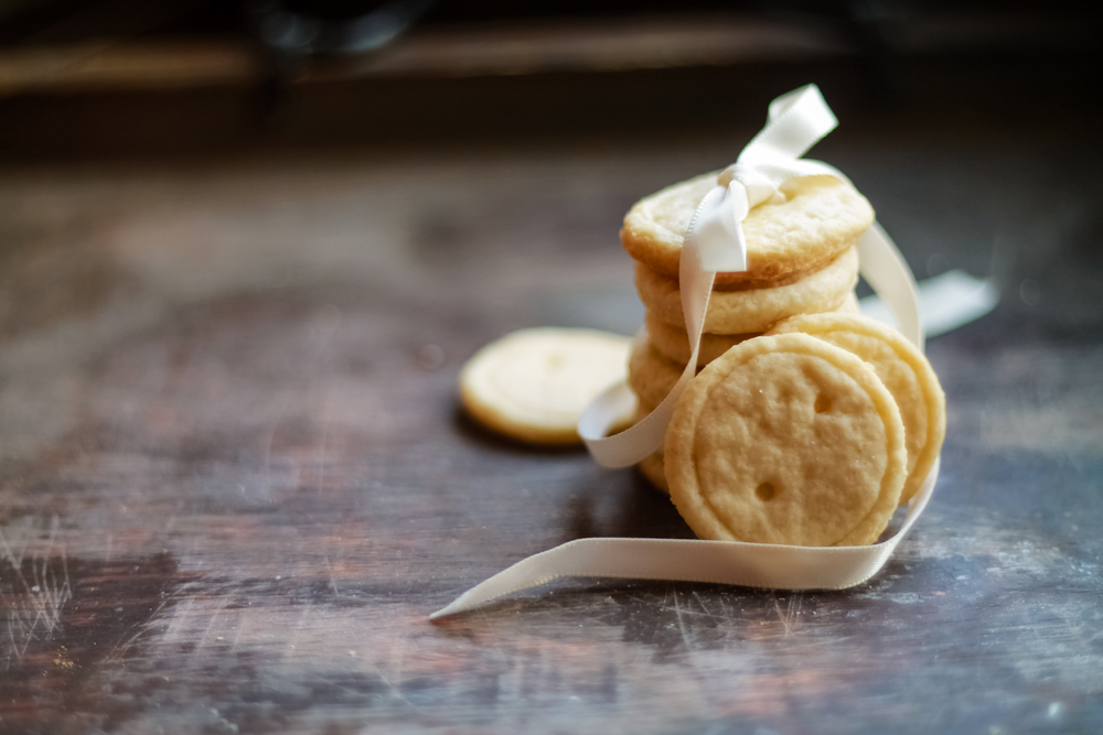 Bottoni di pasta frolla (biscotti segnaposto)