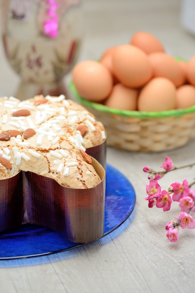 Colomba farcita con crema e frutta