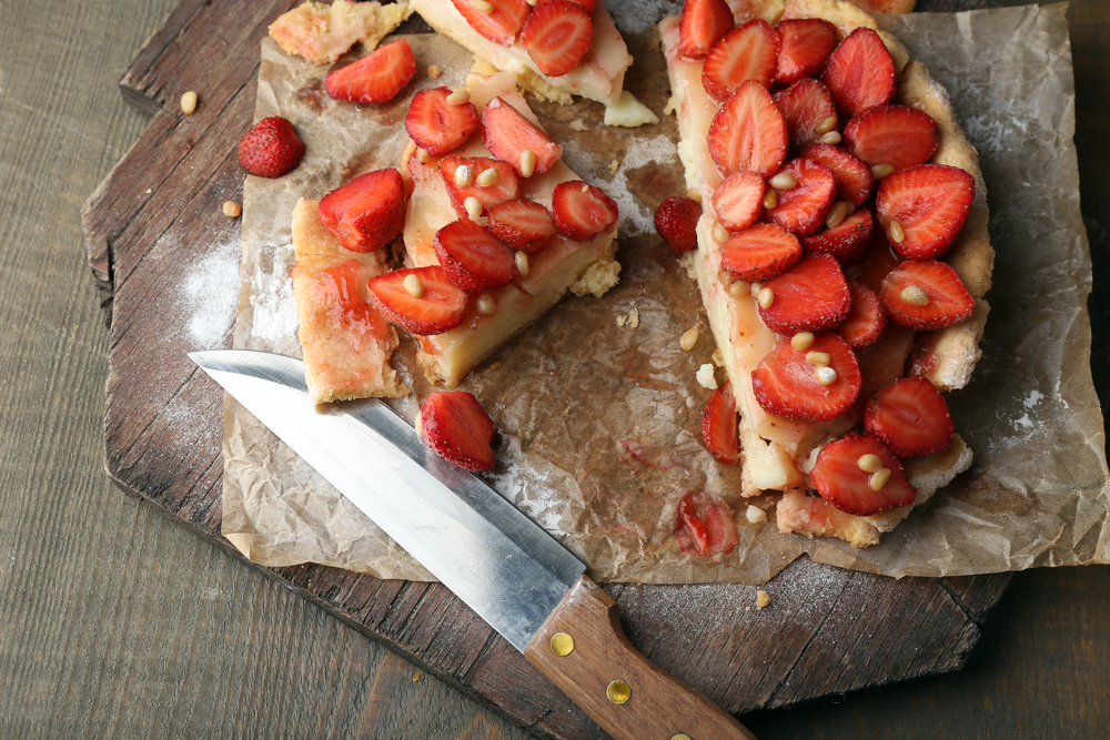 Crostata di fragole e nocciole