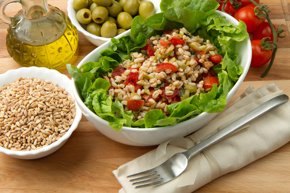 Insalata di farro e avocado