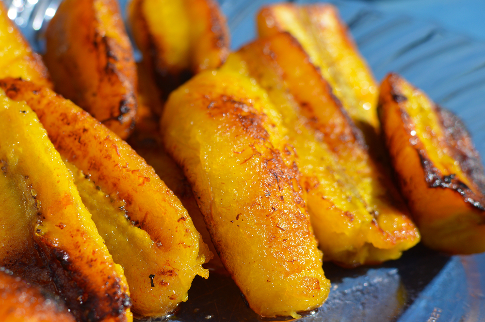 Banane fritte con marmellata di cipolle