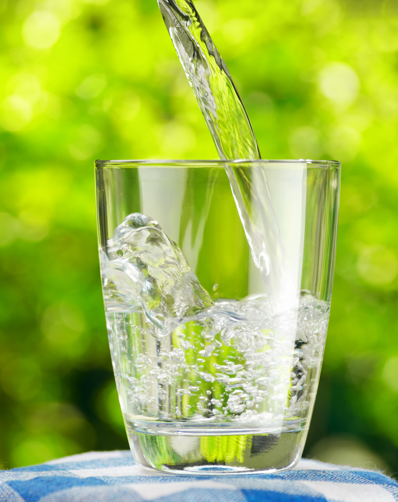 Bere acqua ossigenata: la moda dell'ossigeno liquido