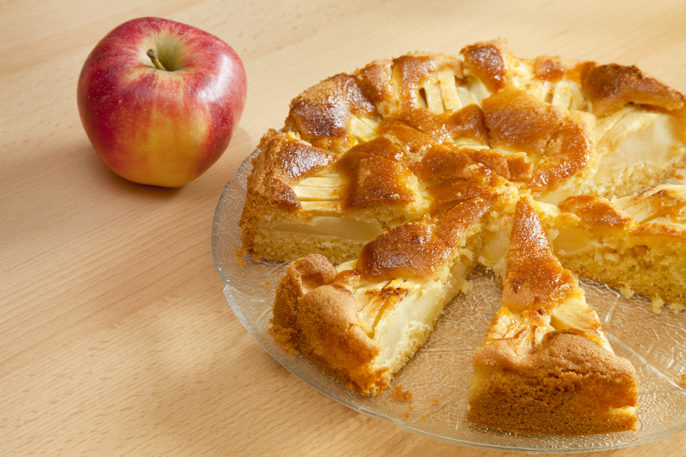 Torta di mele o pere montata