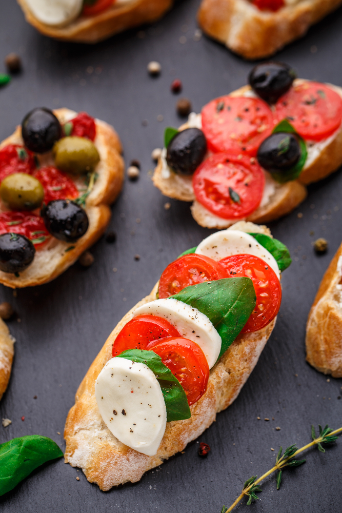 Bruschette alla mozzarella