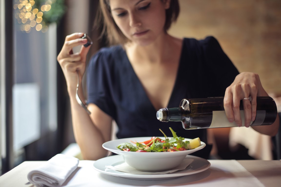 Dieta-dimagrante-feste-olio-oliva.jpg