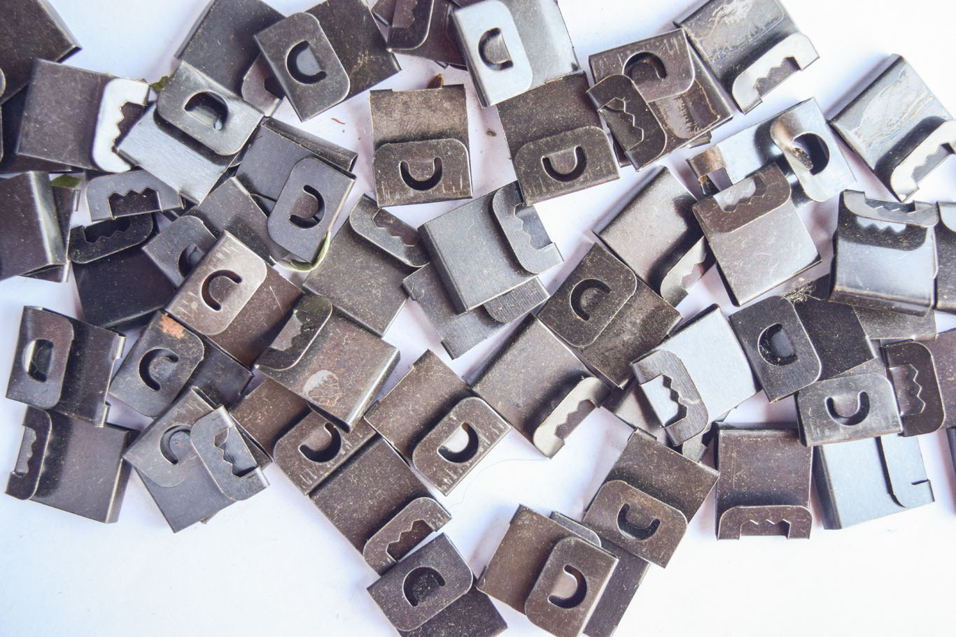 cornici-a_giorno-decorare-pareti-casa-clip.jpg